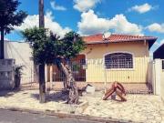 casa à venda em Jardim das Bandeiras