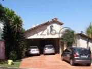 Casa Rústica à Venda em Valinhos/SP