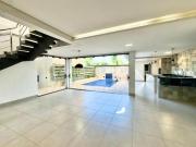 Casa à venda em Londrina, Operária, com 3 suítes, com...