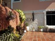 Casa à venda, com 3 dormitórios, 1 suite e amplo quintal