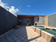 Casa à venda em Mongaguá SP Nova com piscina privativa!