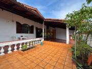Casa à venda em Mongaguá, Vera Cruz, com 3 suítes, com...