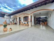 Casa à venda em Peruíbe/SP
