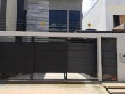 Casa à Venda em QE 50 Guará 2 Aceita permuta por prédio...