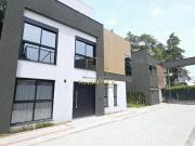 Casa à venda em Santa Felicidade