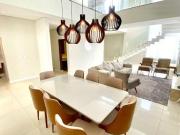 Casa à venda em Santana de Parnaíba, Alphaville, com 4...