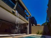 Casa à venda em Santana de Parnaíba, Alphaville, com 5...