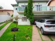 Casa à venda em Santana de Parnaíba, Tarumã, com 3...