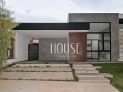 Casa à venda em Sorocaba, com 160m² | Condomínio de alto...