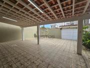 Casa a venda em Ubatuba, 4 Dormitórios no centro da cidade
