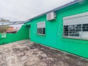 Casa à venda em Vila Nova com 180 m², 2 quartos, 1 suíte