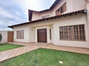 Casa à venda Jardim Shangri la A 3 dorm, sendo 3...