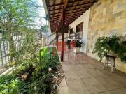 Casa à venda Linear, 5 quartos e duas vagas