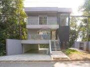 Casa a venda, moderna com três suites no cond. Vila...