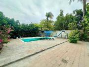 Casa à venda na Enseada no Guarujá | Omega Imóveis