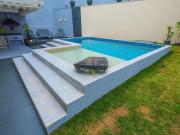 Casa com 4 dormitórios, sendo 4 suítes para venda Granja...