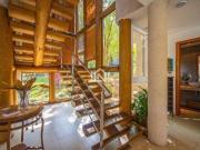 Casa à venda na Granja Viana