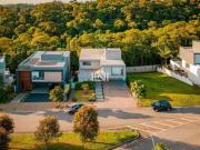 Casa à venda na Granja Viana