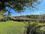 Casa a venda na Granja Viana