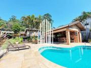 Casa à venda na Granja Viana