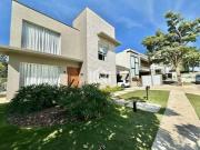 Casa à venda na Granja Viana