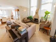 Casa com 4 dormitórios, sendo 4 suítes à venda Granja...