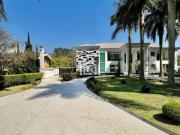 Casa à venda na Granja Viana