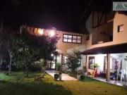 Casa a venda na Granja Viana