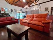 Casa à venda na Granja Viana