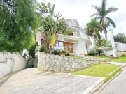 Casa à venda na Granja Viana com 5 suítes, 980 m²,...