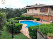 Casa à venda na Granja Viana, Cond. São Paulo 2 com 4...