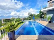 Casa com 4 dormitórios à venda, 632 m² por R$...