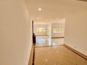 Casa á venda na Granja Viana de 4 Quartos por R$...