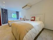 Casa a venda na Marina Guarujá com vaga para barcos de...