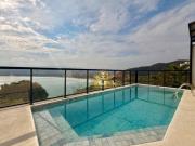 Casa à Venda na Península no Guarujá | Alfa Imóveis Guarujá