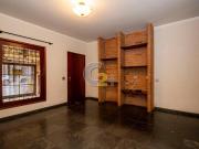 Casa à venda na Pompéia, 4 quartos, sendo 2 suítes e 2 vagas