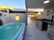 Casa a venda na praia com piscina