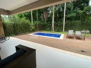 Casa a Venda na Praia da Baleia em Condominio Fechado a...