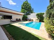 Casa à venda na Praia da Enseada Guarujá / SP