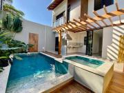 Casa a Venda na Praia de juquehy em Condomínio em São...