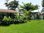 Casa a venda na praia de Pernambuco, Guarujá