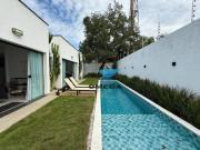 Casa à venda na Praia do Pernambuco no Guarujá | Omega...