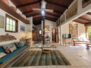 Casa à venda na Praia Vermelha do Sul