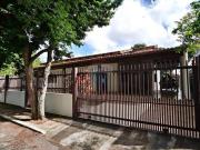 Casa à venda na Região dos Lagos – Condomínio Entrelagos