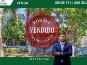 Casa à Venda na SGHIS 711 – Asa Sul, 4 Quartos, 3...