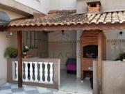 Casa a venda na Vila Ema com quintal, 2 vagas de garagem