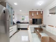 Casa à Venda no Abranches em Condomínio Fechado