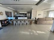 Casa com 240 m² e 4 quartos à venda em Atami Sul