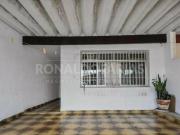 Casa à Venda no Bairro de Interlagos Jardim Suzana com 2...