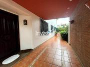 Casa à venda no bairro Embaré